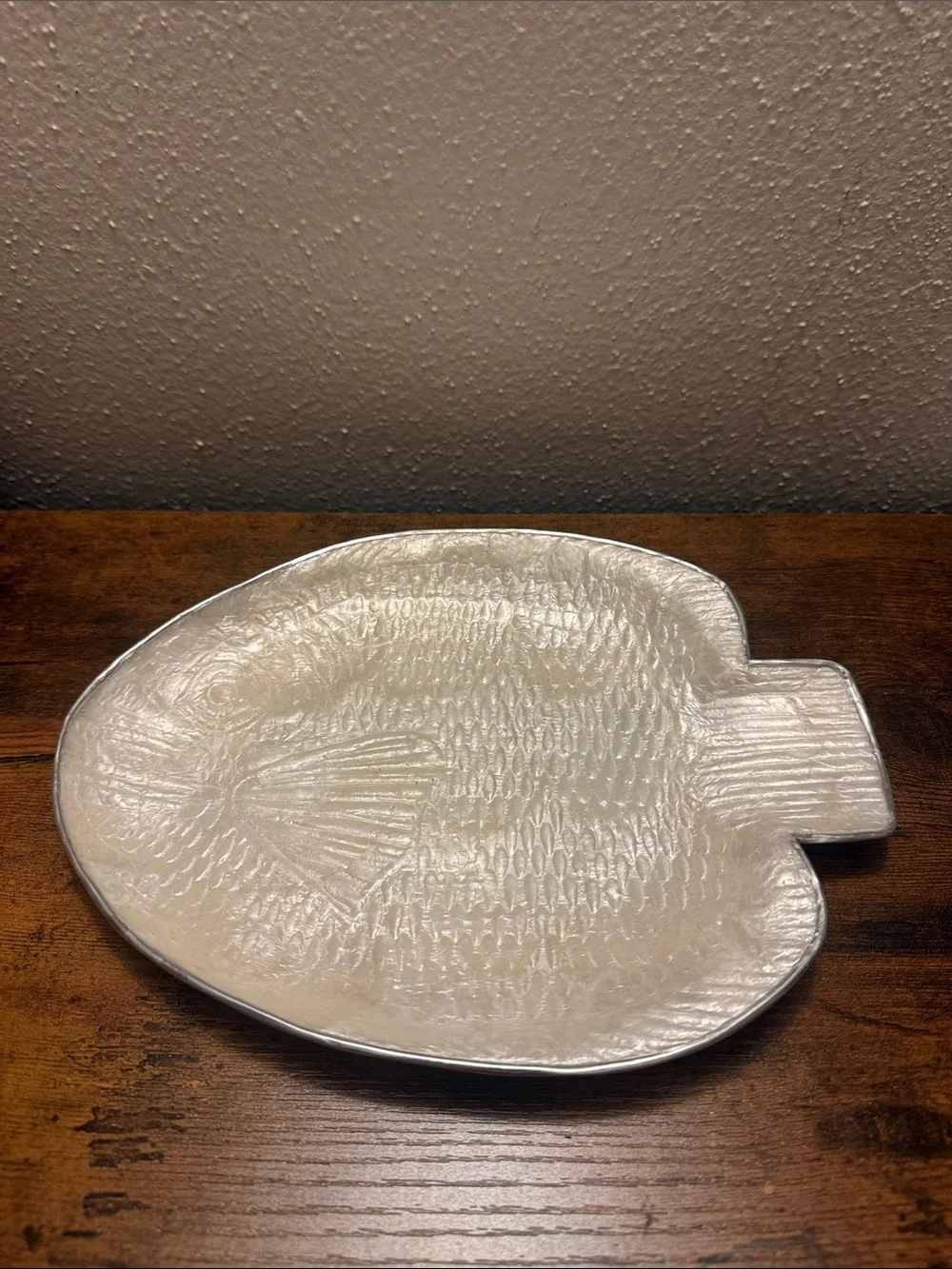 Vintage mother-of-pearl Fish-Shaped Dishes Set of 3 in Silver-White Finish